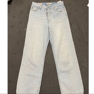 Levi’s High Waisted Ribcage Jeans